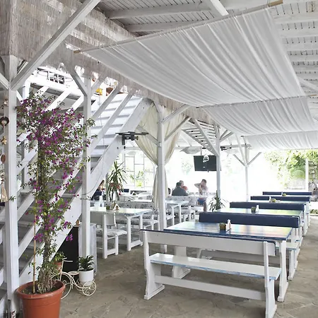 Hotel Laguna
