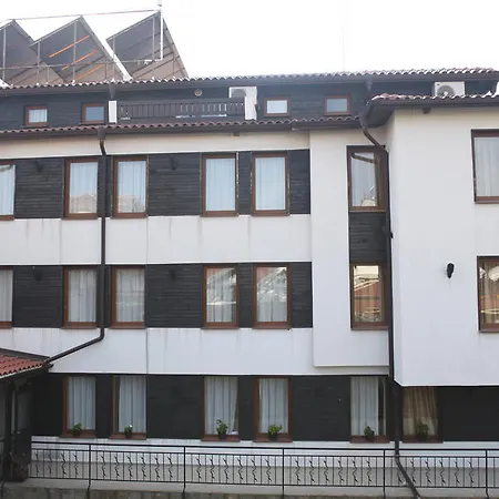 Laguna Hotel 2*